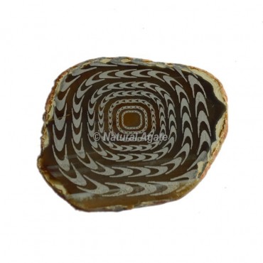 Engraved Square Design On Agate Slice