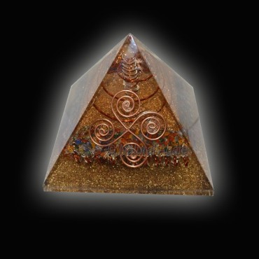 Seven Chakra With Copper Orgone Pyramids