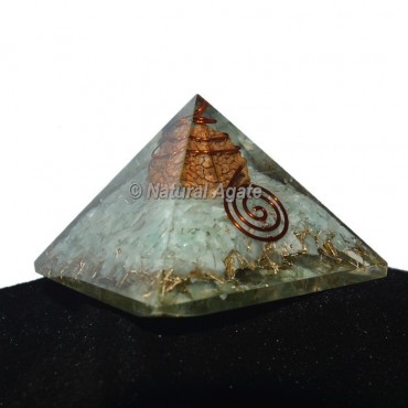 Green Aventurine Orgonite Pyramid