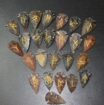 Agate Arrowheads Rune Set