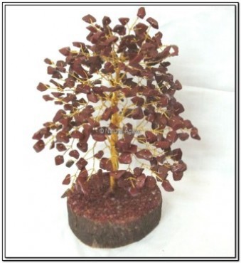 Red Japer 300 Pcs Chips Gemstone Tree